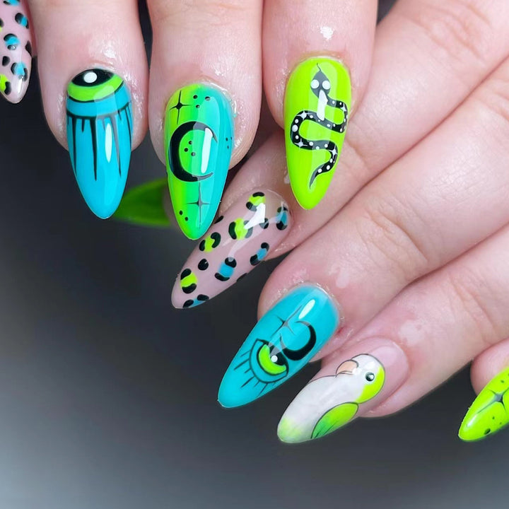 Artificial nail set with playful animal designs and eye-catching 3D designs Kalsten