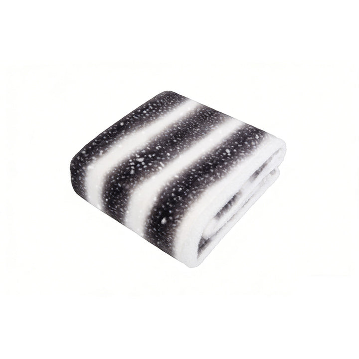 Women Cozy Dog Blanket with Soft Fleece and Modern Design Kalsten