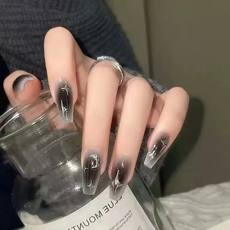 Glamorous artificial nails with rhinestone details Kalsten