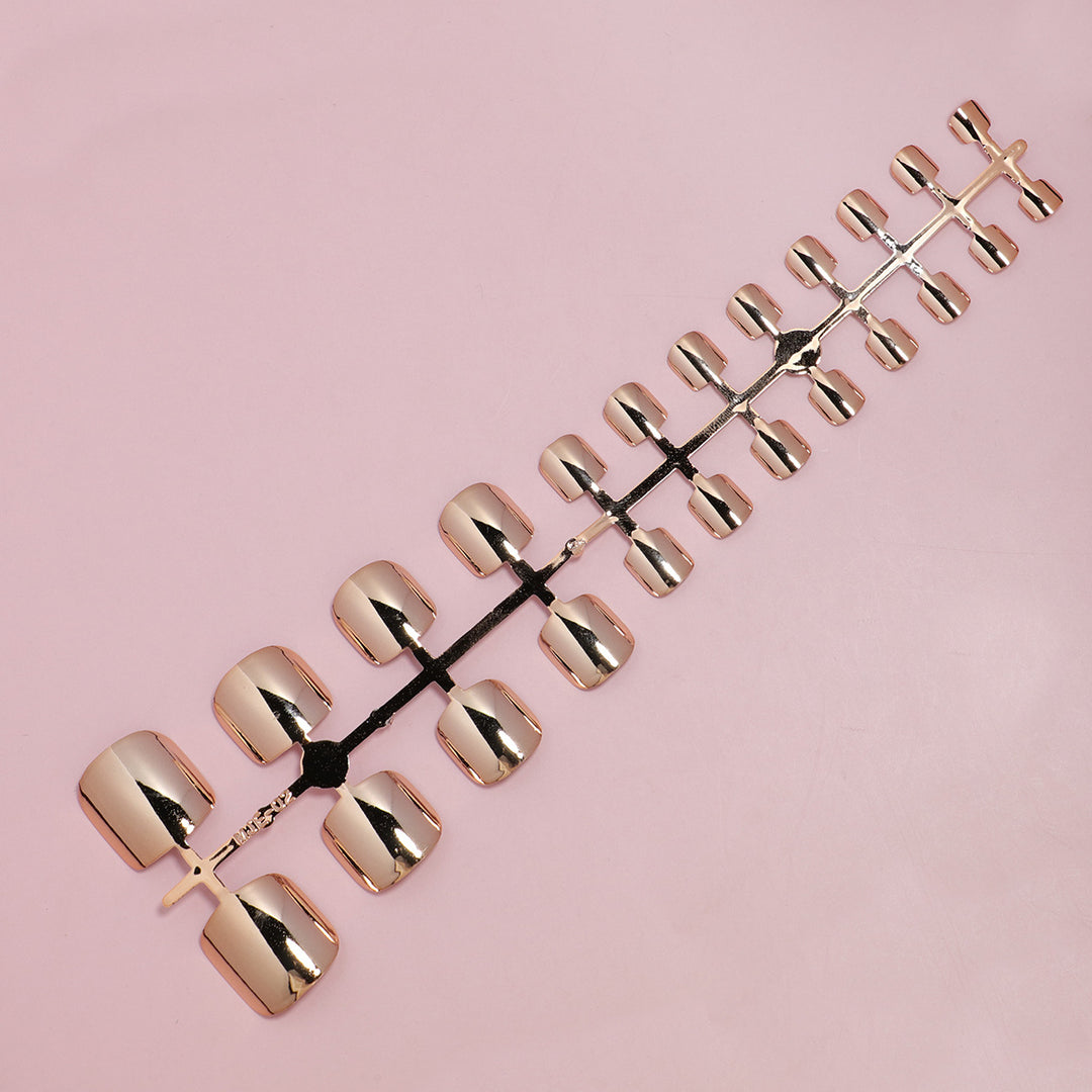 Metallic Press-On Toenail Set Kalsten