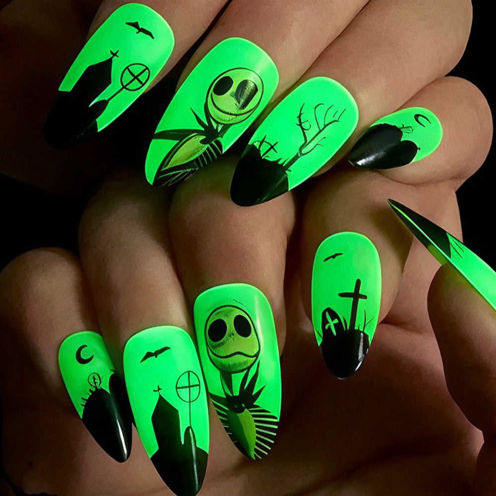 Glow-in-the-Dark Nail Art Kalsten
