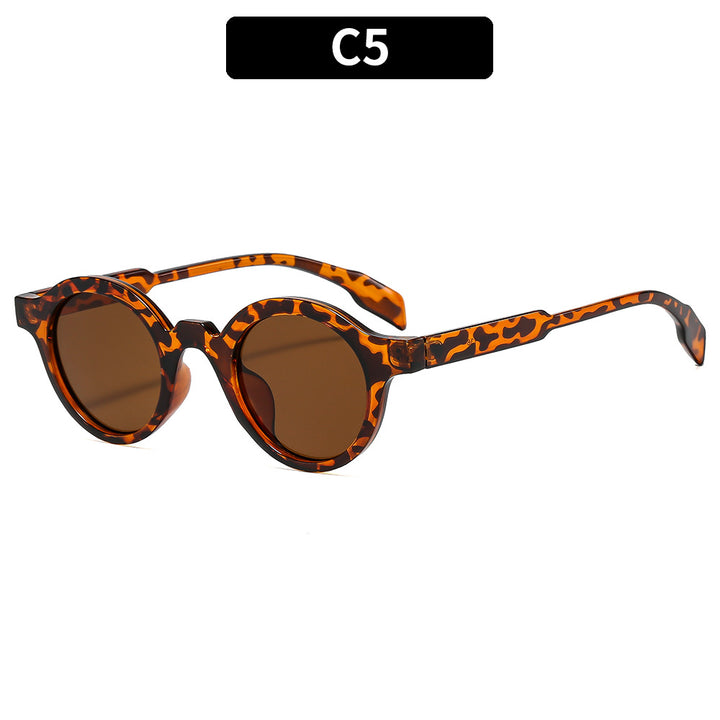 Retro-Inspired Round Frame Sunglasses