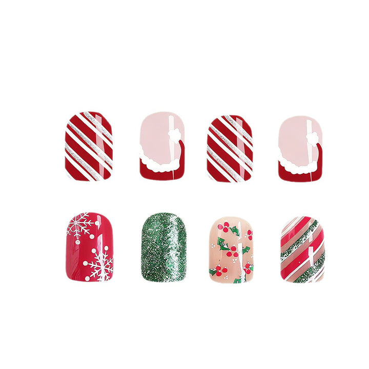Festive nail art with winter motifs Kalsten