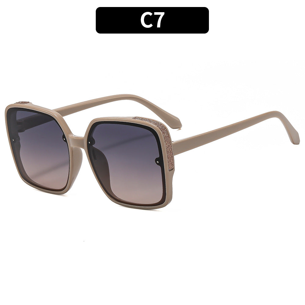 Fashionable Oversized Sunglasses
