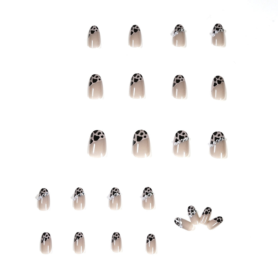 Artistic and elegant artificial nails Kalsten