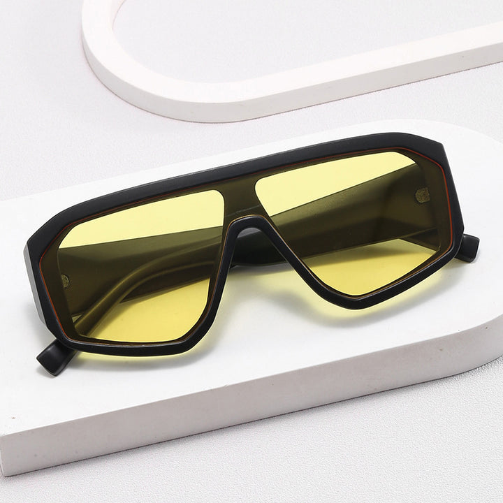 Women Fashionable Oversized Sunglasses in Futuristic Design Kalsten