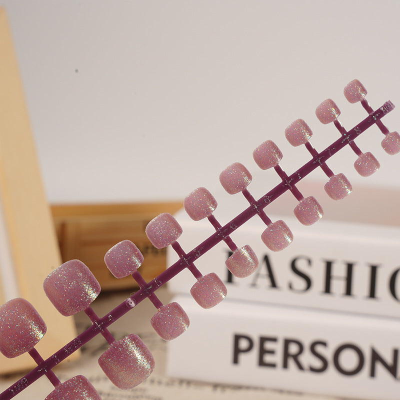 Glittery Press-On Nail Art Kalsten