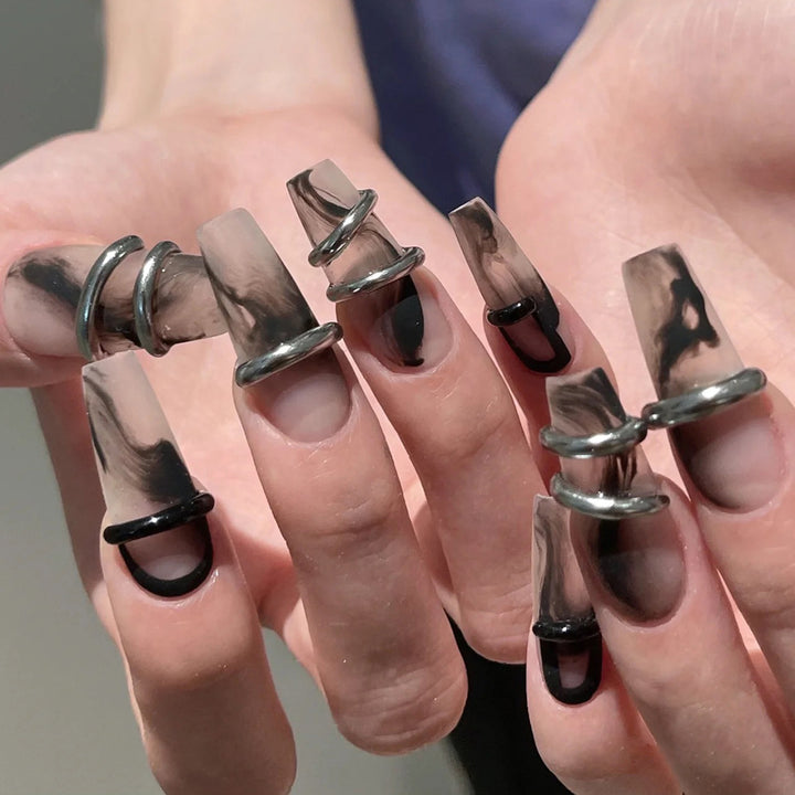 Trendy and creative artificial nails Kalsten