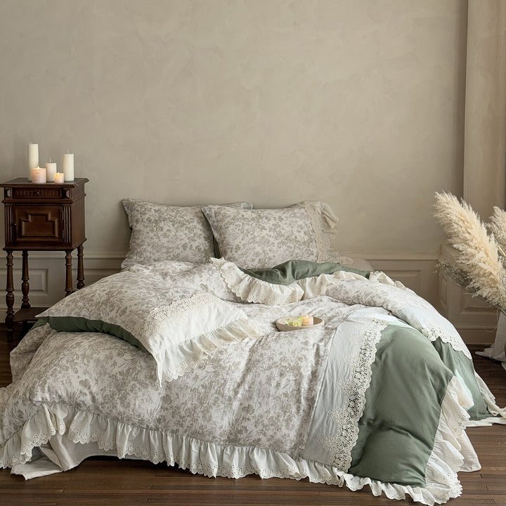Bedding set in vintage country house style made of cotton-linen blend with lace trim Kalsten