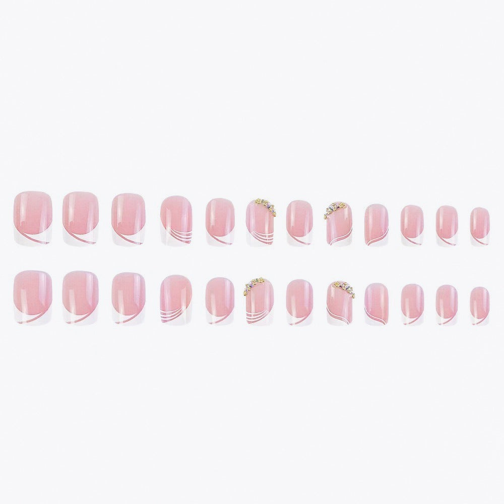 Nail art design with elegant accents Kalsten