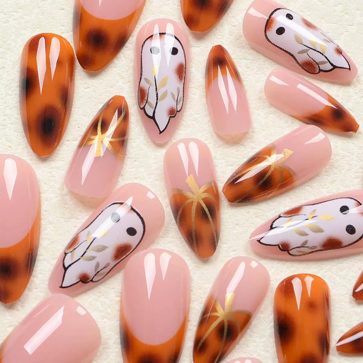 Nail art set with elegant owl motifs and animal accents Kalsten