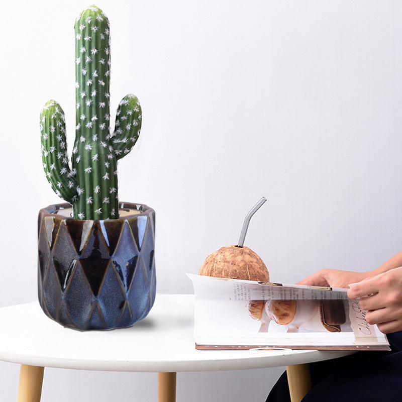 Elegant geometric plant bowl Kalsten