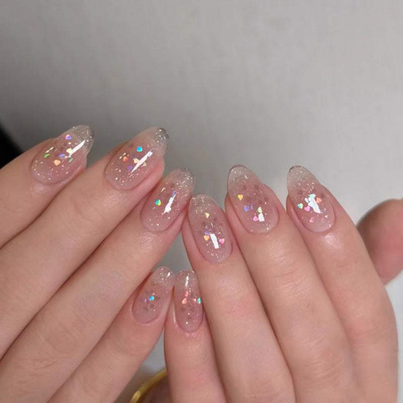 Glittering nail extensions with elegant V-design Kalsten