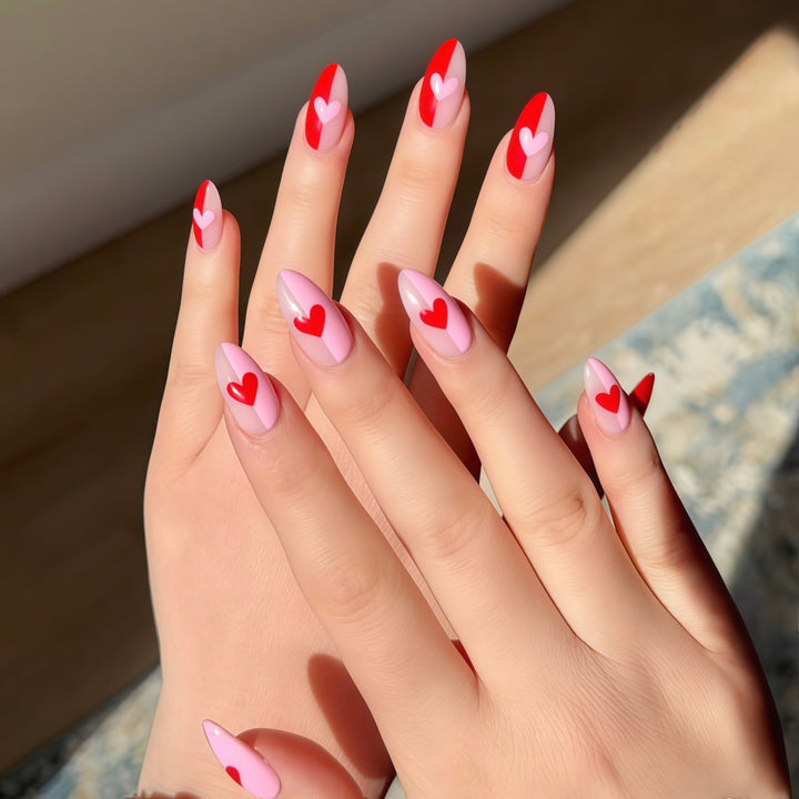Art nails with romantic heart design Kalsten