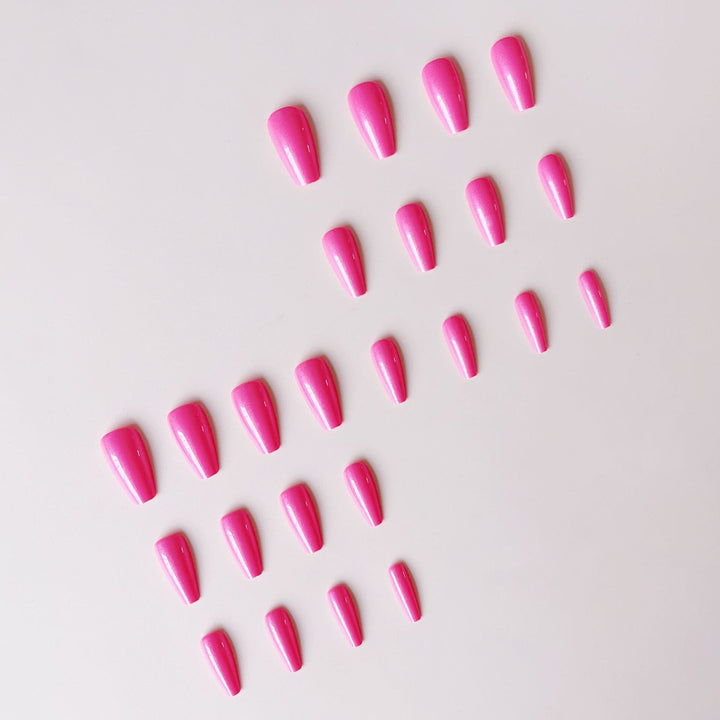 Artificial nail set with glossy finish and stylish elongated tips Kalsten