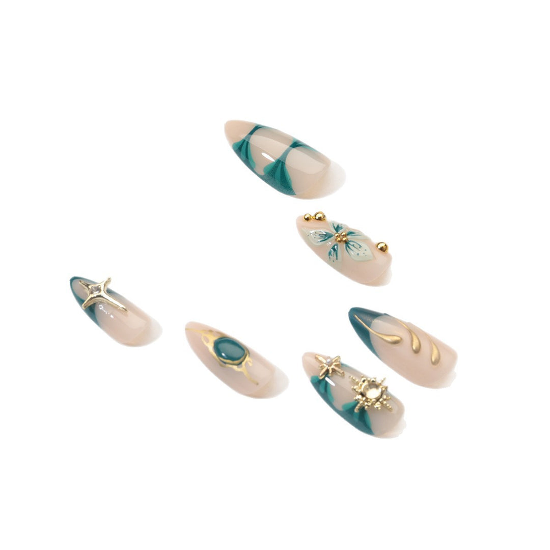 Creative Nail Art Set with Elaborate Flower and Gold Decorations Kalsten