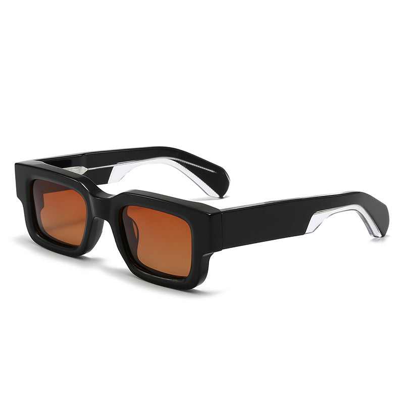 Ladies fashionable sunglasses in stylish block frame design Kalsten