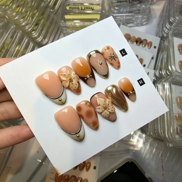 Artistic Floral Design Press-On Nail Set