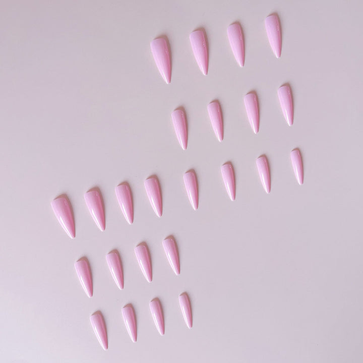 Artificial nail set with pointed design elements Kalsten