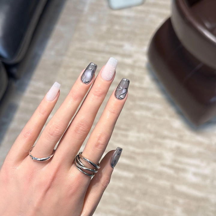 Elegant Acrylic Press-On Nail Art Set with Metallic Design Elements Kalsten