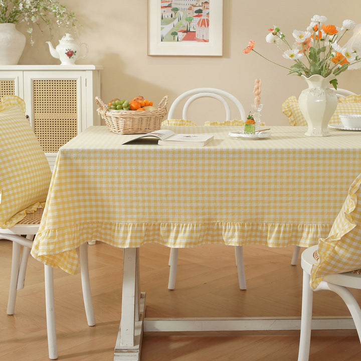 Gingham Ruffled Tablecloth