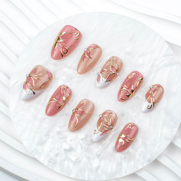 Artistic Golden Floral Press-On Nail Art Kalsten
