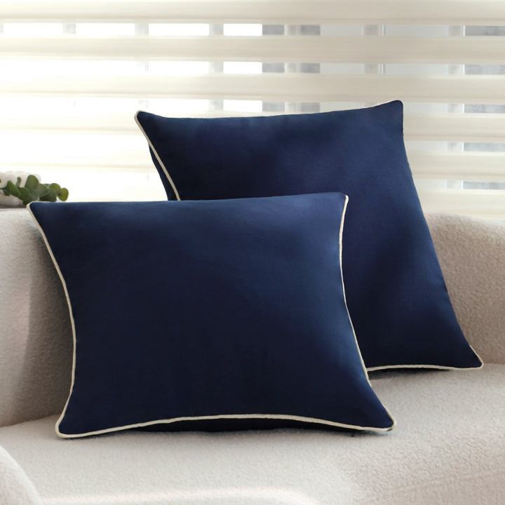 Square cushion cover with contrasting piping and microvelours surface Kalsten