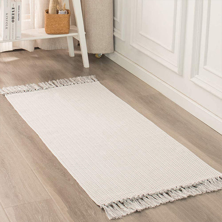 Flat-woven cotton rug runner with geometric check pattern and easy-care surface Kalsten