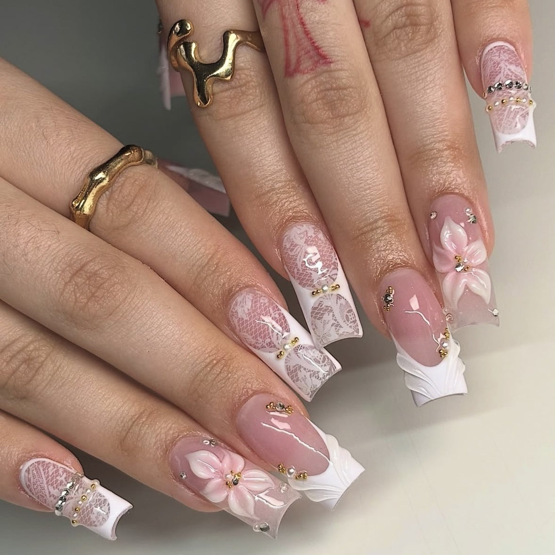 Elegant Floral Lace Design Press-On Nail Tips Kalsten