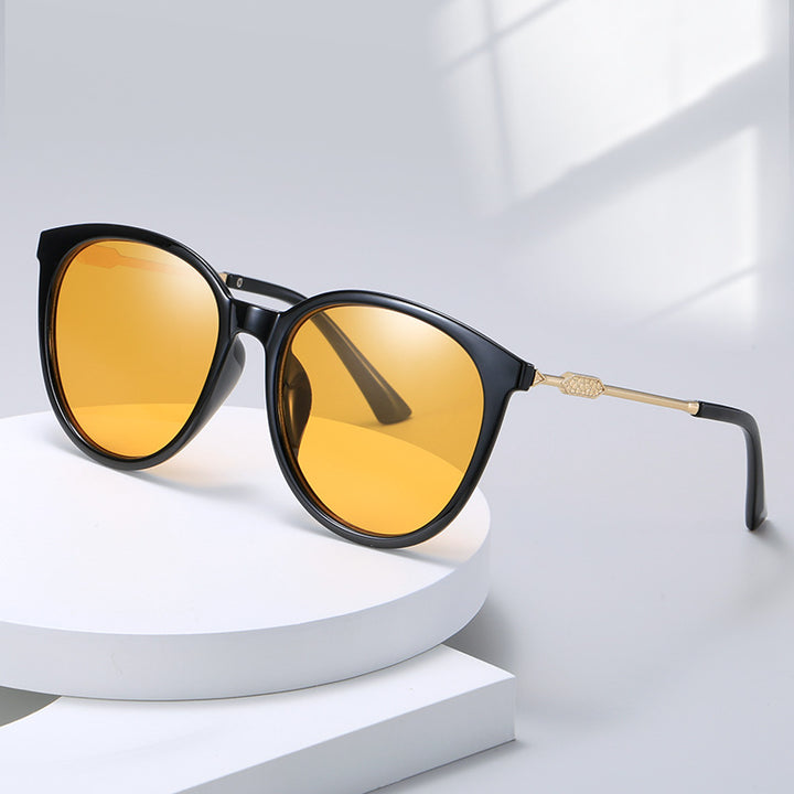 Women's Fashion Cat-Eye Sunglasses with Mirrored Lenses Kalsten