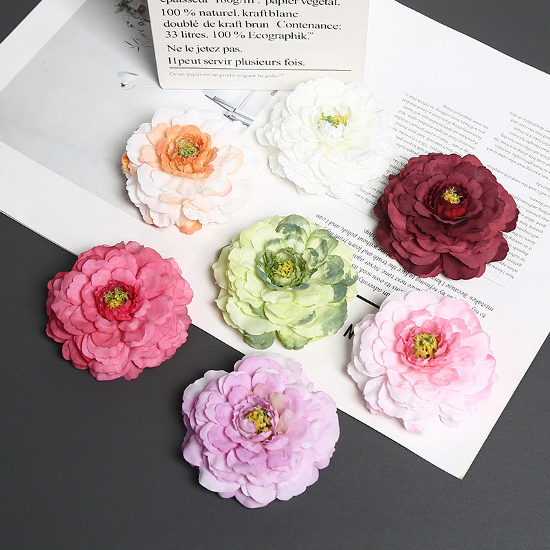 Elegant Floral Hair Accessory for Decorative Styling