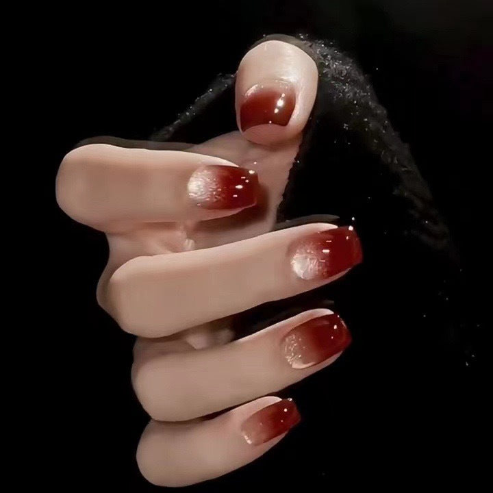 Glamorous artificial nails with glitter gradient Kalsten