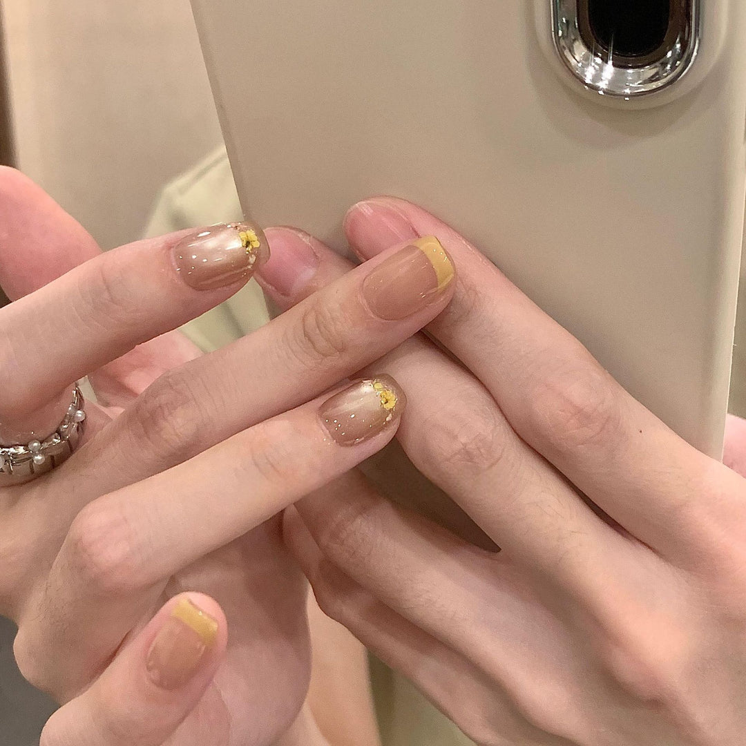 Artificial nails with elegant flower design Kalsten