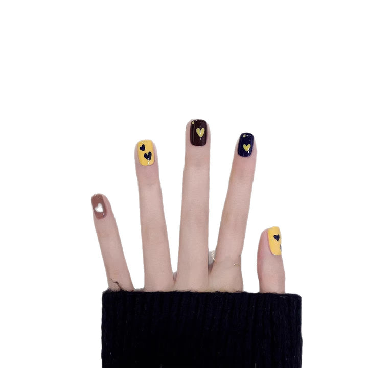 Creative Heart-Patterned Press-On Nails
