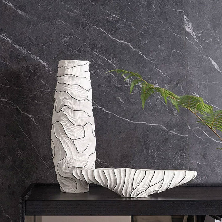 Decorative Leaf-Shaped Centerpiece