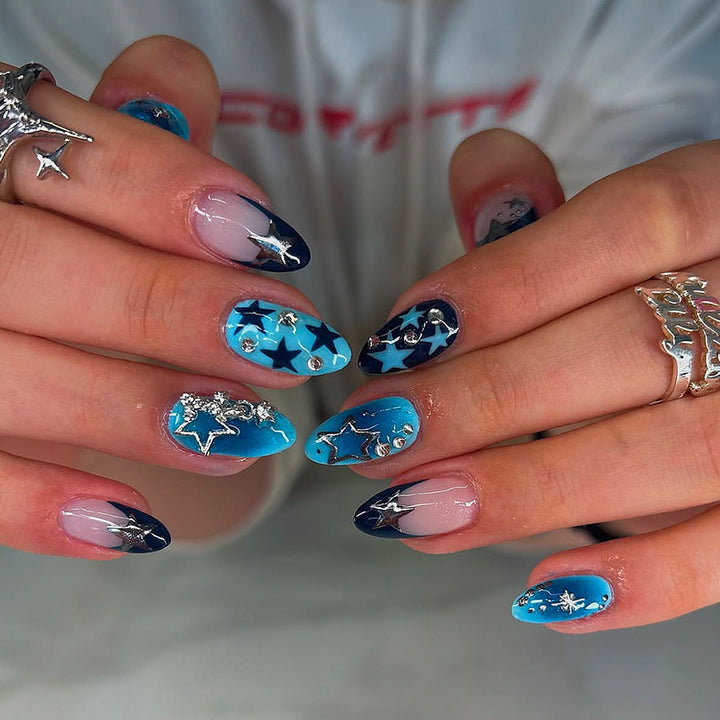 Artificial fingernails with Starlit design and glitter accents Kalsten
