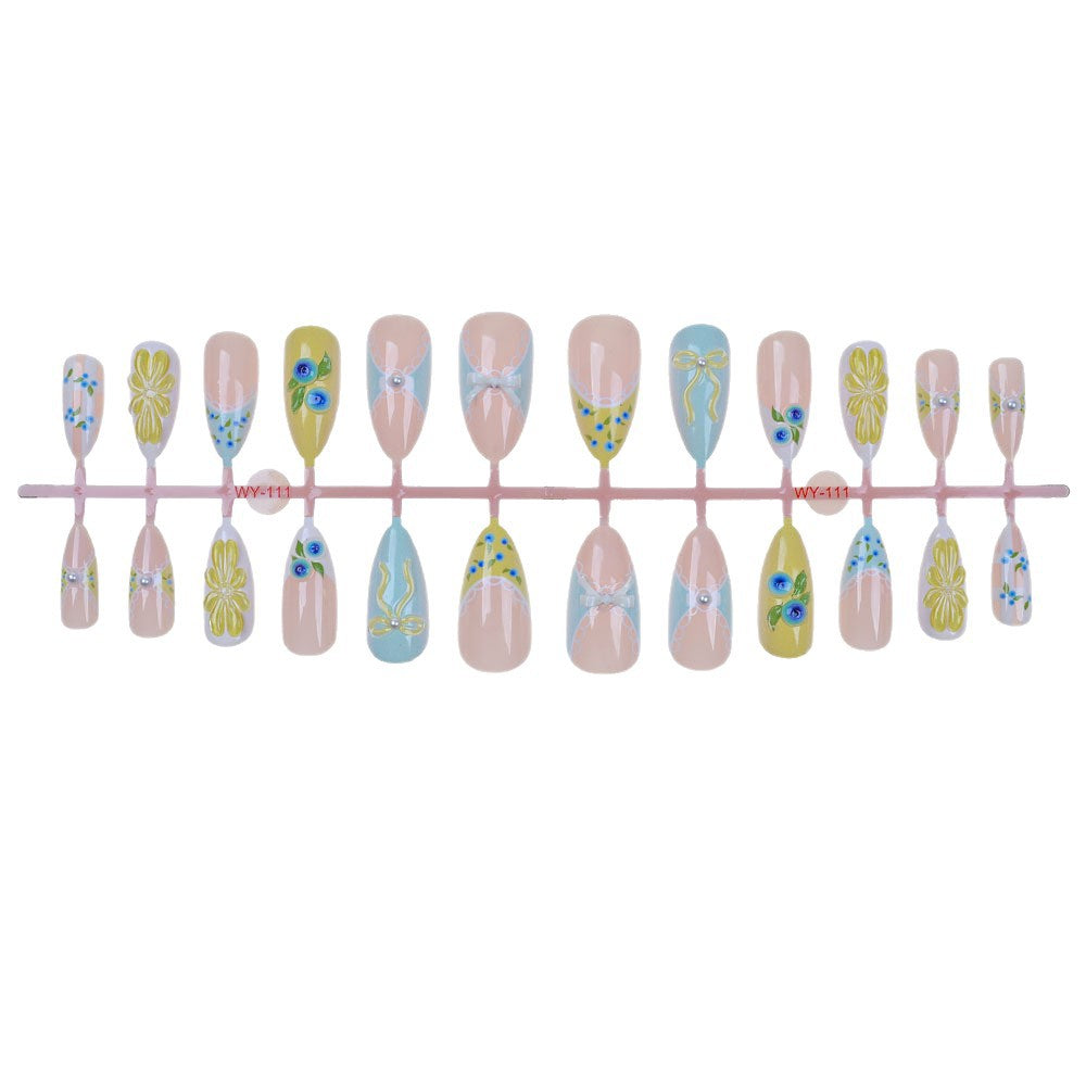 Artistic Decorative Press-On Nail Set Kalsten