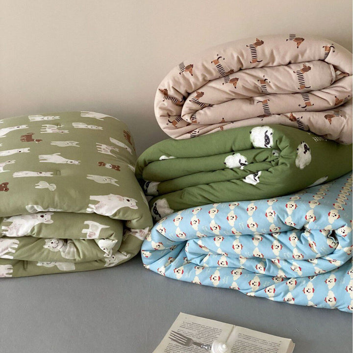 Bedding set with playful dog print made of soft cotton blend