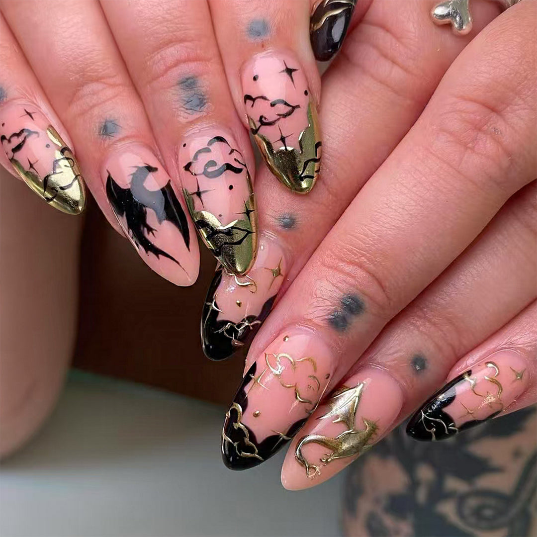 Elegant Artificial Fingernails with Gothic Motifs Kalsten