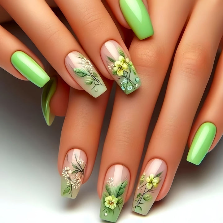 Floral Art Press-On Nail Design Kalsten