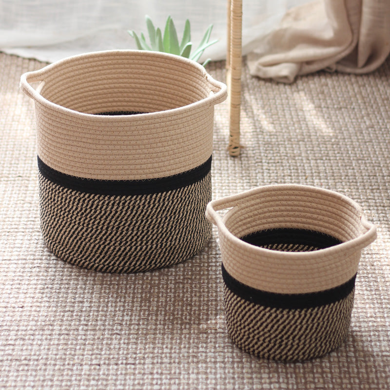 Decorative laundry basket made of woven material Kalsten