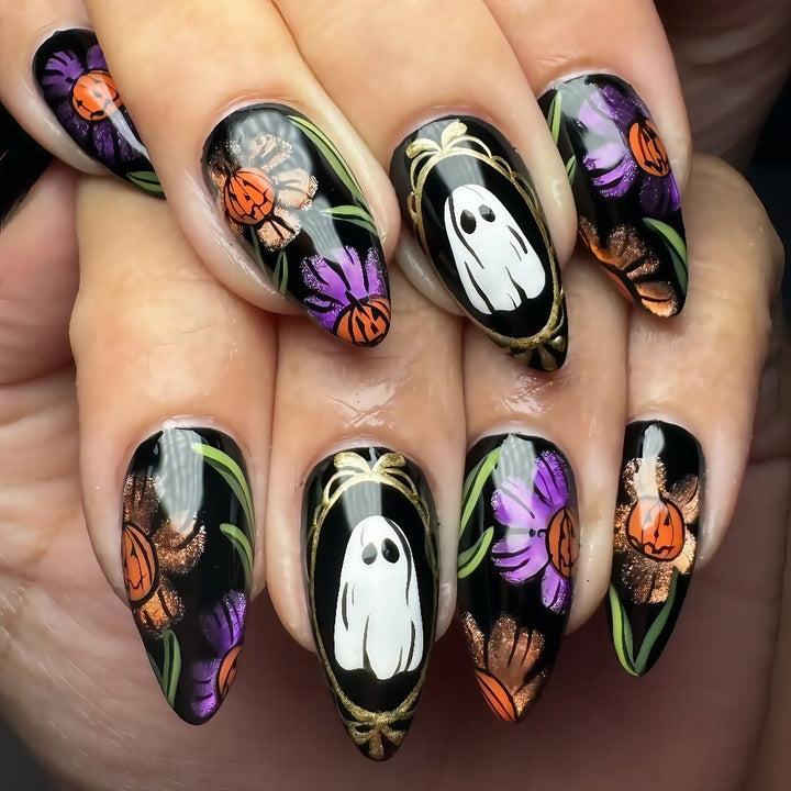 Artificial nails with creative Halloween design Kalsten