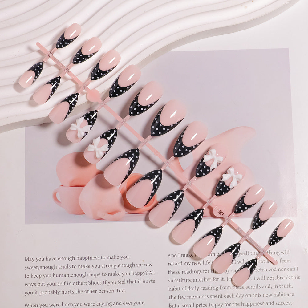 Stylish Polka Dot Press-On Nail Set Kalsten