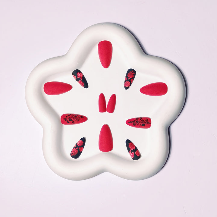 Artificial nails with elegant rose design Kalsten