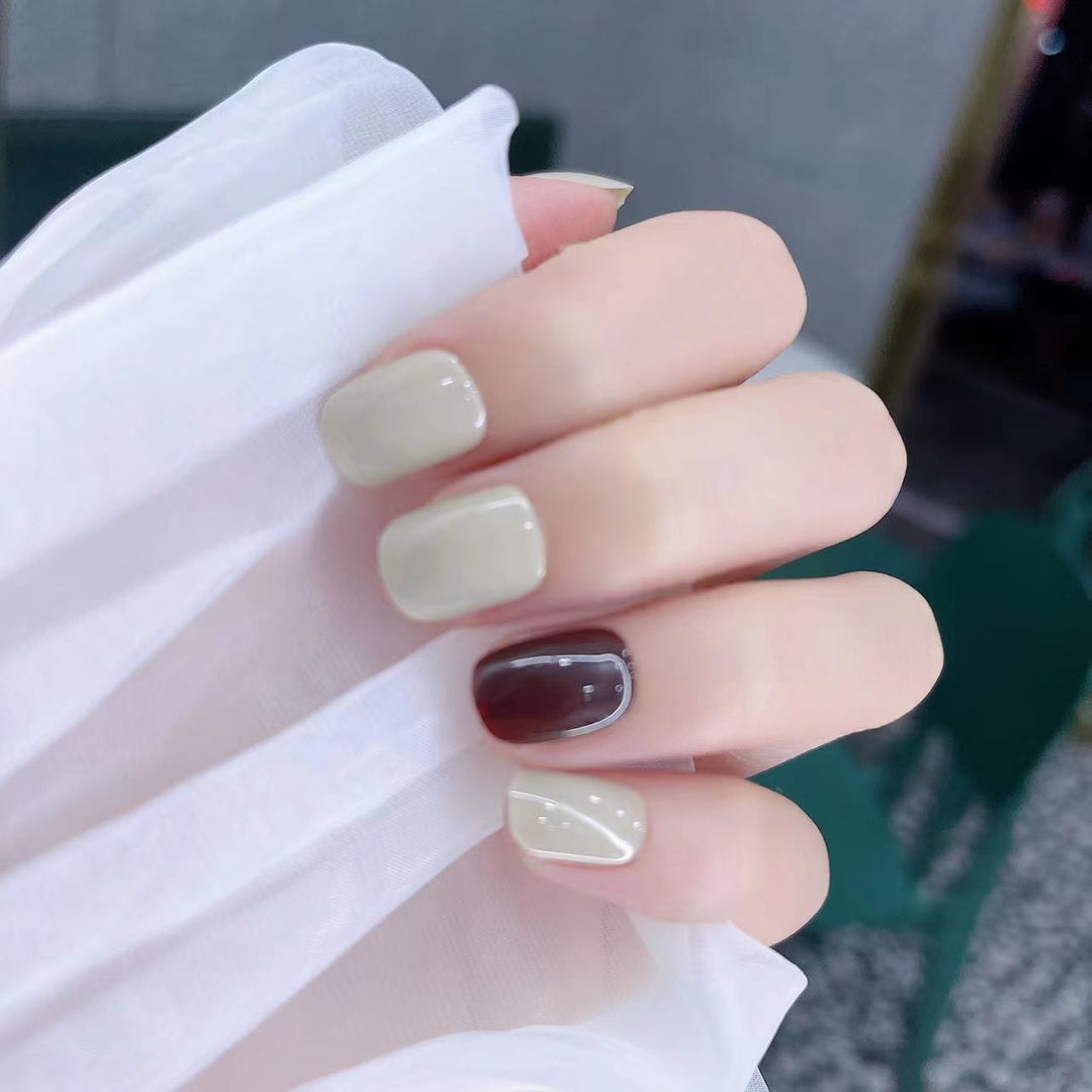 Elegant Press-On Nail Set Kalsten