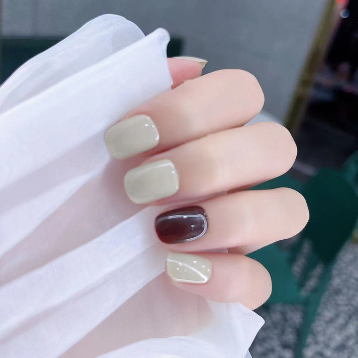 Elegant Press-On Nail Set Kalsten