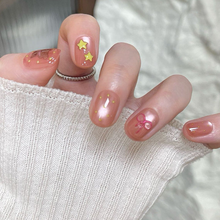 Whimsical Press-On Nail Art Kalsten