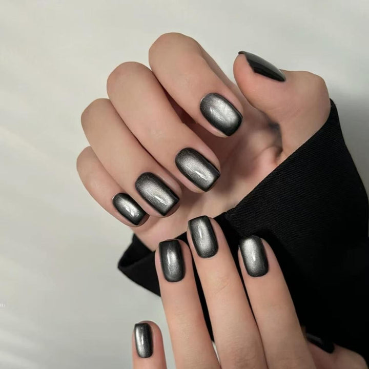Artificial nails with modern night motif Kalsten