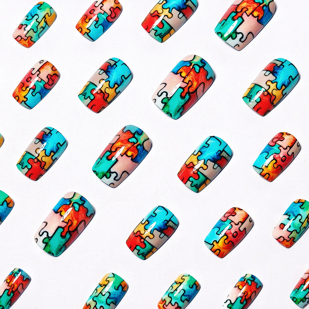 Art nails with creative puzzle pattern Kalsten