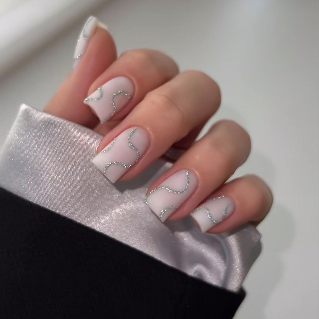Nail art set with elegant glitter contour design Kalsten
